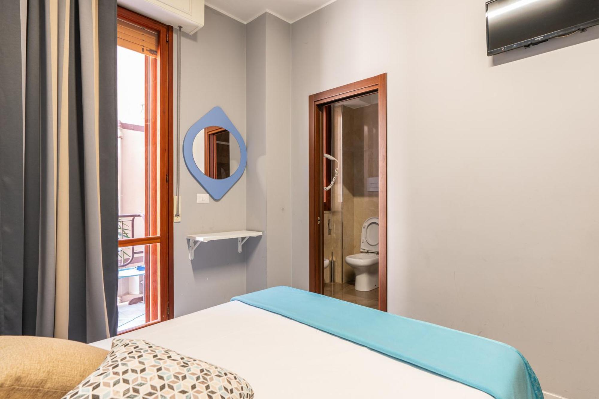 Santa Croce Rooms Barletta Exterior photo